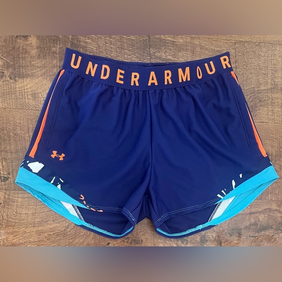 NWT  under Armour play up shorts women XS extra small - Picture 1 of 7